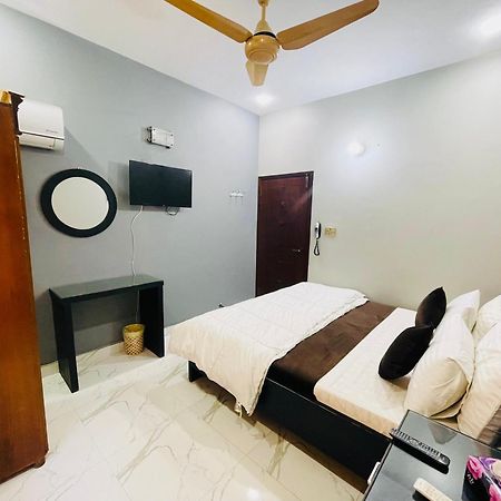 Karachi Inn Экстерьер фото